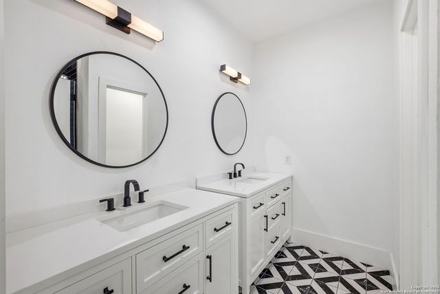 918 Berlin Ave, San Antonio, TX 78211