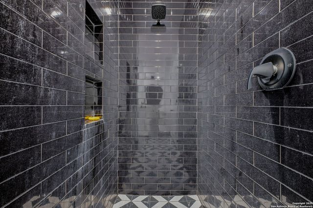 918 Berlin Ave, San Antonio, TX 78211