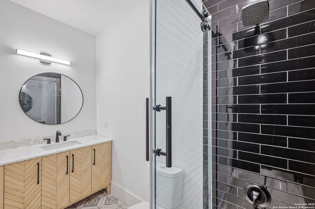 918 Berlin Ave, San Antonio, TX 78211