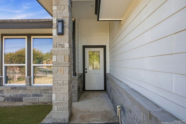 918 Berlin Ave, San Antonio, TX 78211