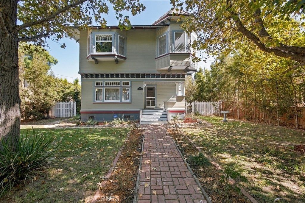 825 N Lacy, Santa Ana, CA 92701 — photo 2