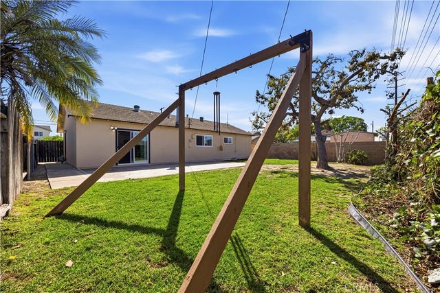 7293 El Cielo Circle, Buena Park, CA 90620