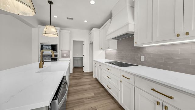 124 Norene Lane, Weatherford, TX 76088