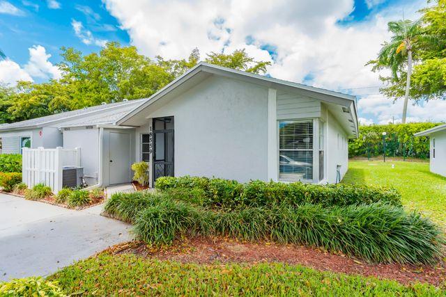 18559 Egret Way, Boca Raton, FL 33496