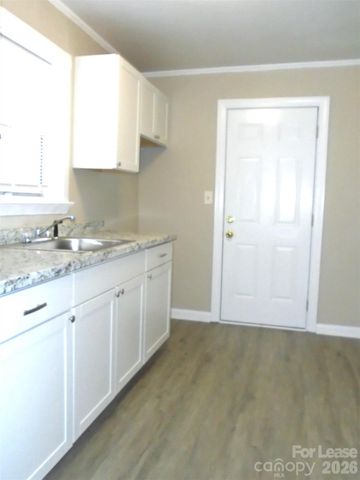 1842 Academy Street, Charlotte, NC 28205