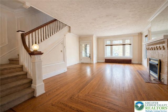 1213 West Walnut Street, Allentown City, PA 18102