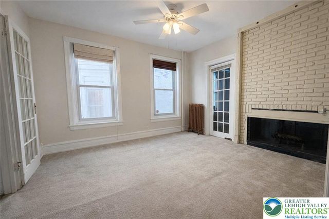 1213 West Walnut Street, Allentown City, PA 18102
