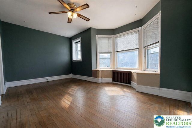 1213 West Walnut Street, Allentown City, PA 18102