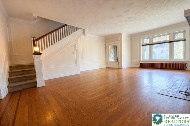 1213 West Walnut Street, Allentown City, PA 18102