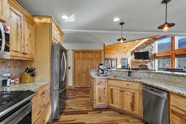 4760 Anderson Road, Hiawassee, GA 30546