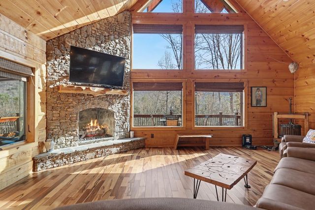 4760 Anderson Road, Hiawassee, GA 30546