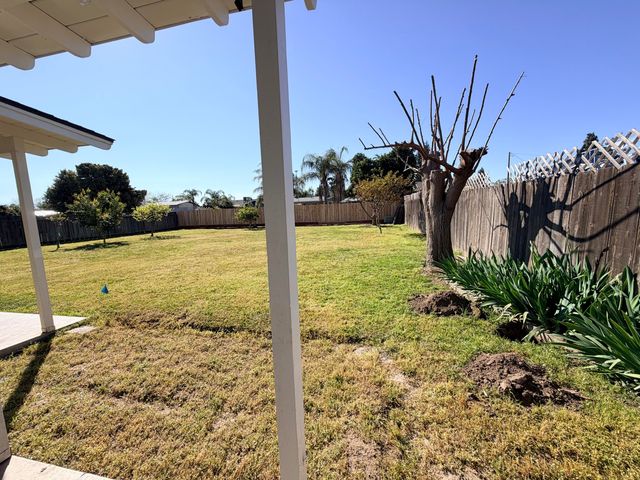 539 W Kanai Avenue, Porterville, CA 93257