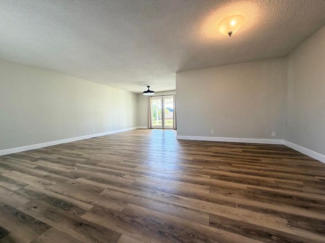 539 W Kanai Avenue, Porterville, CA 93257