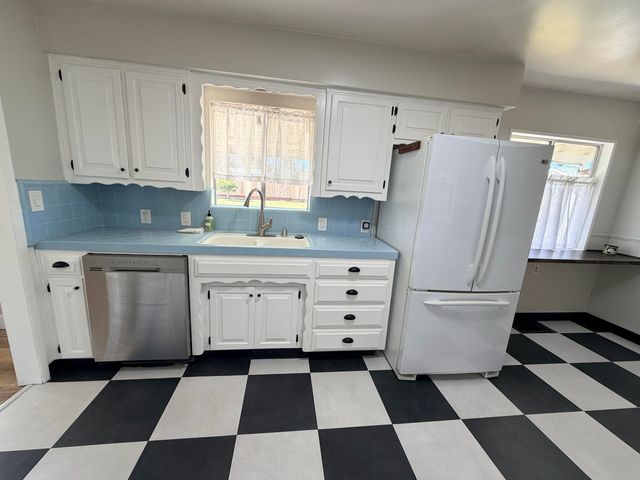 539 W Kanai Avenue, Porterville, CA 93257