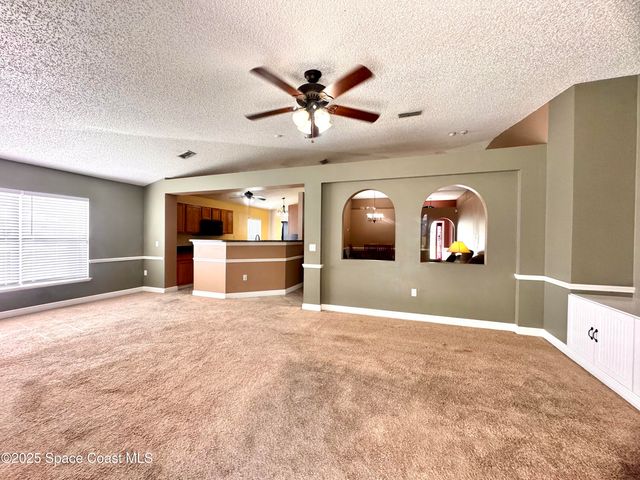 8746 105th Court, Vero Beach, FL 32967