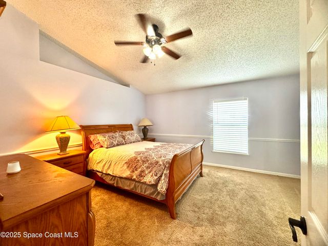 8746 105th Court, Vero Beach, FL 32967