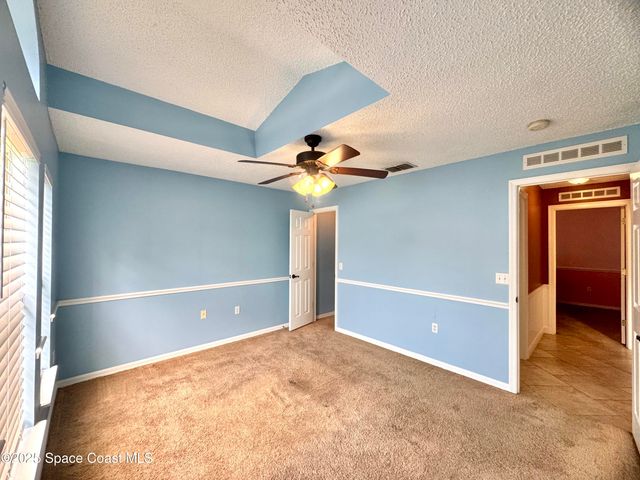 8746 105th Court, Vero Beach, FL 32967