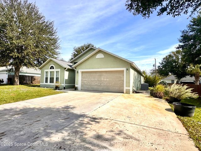 8746 105th Court, Vero Beach, FL 32967