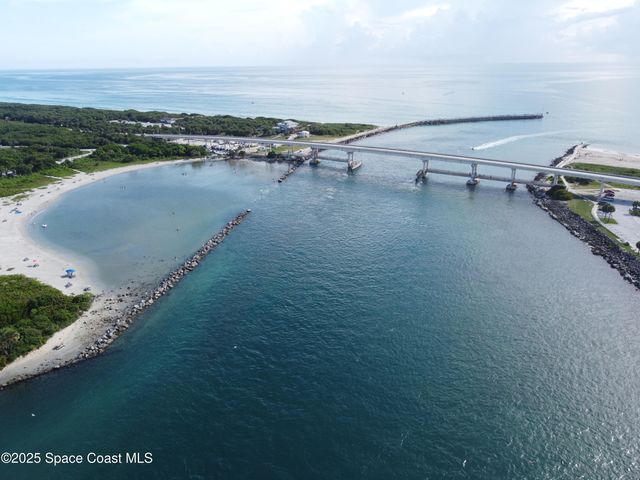 8746 105th Court, Vero Beach, FL 32967