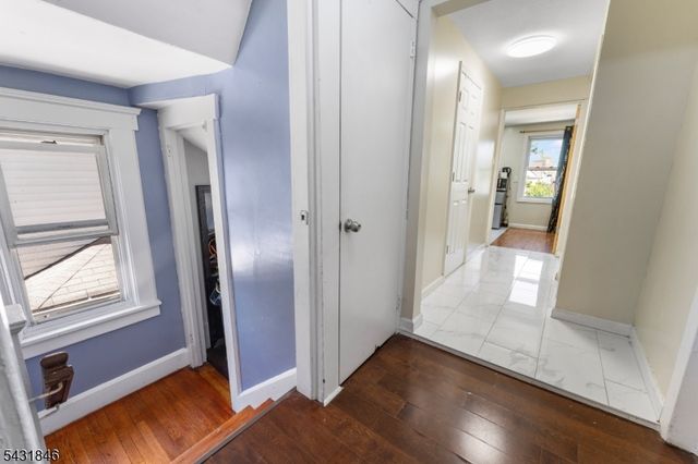 327 Cherry St, Elizabeth City, NJ 07208