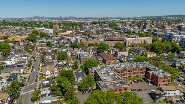 327 Cherry St, Elizabeth City, NJ 07208