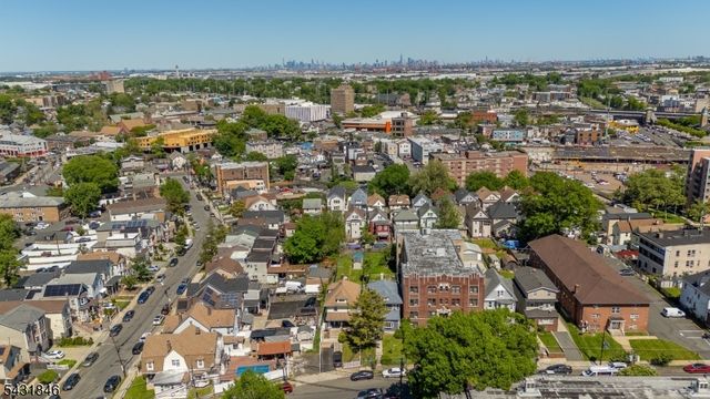 327 Cherry St, Elizabeth City, NJ 07208