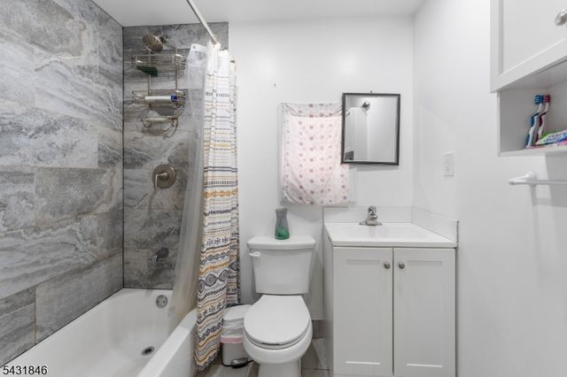 327 Cherry St, Elizabeth City, NJ 07208