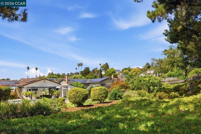 824 Coral Dr, Rodeo, CA 94572