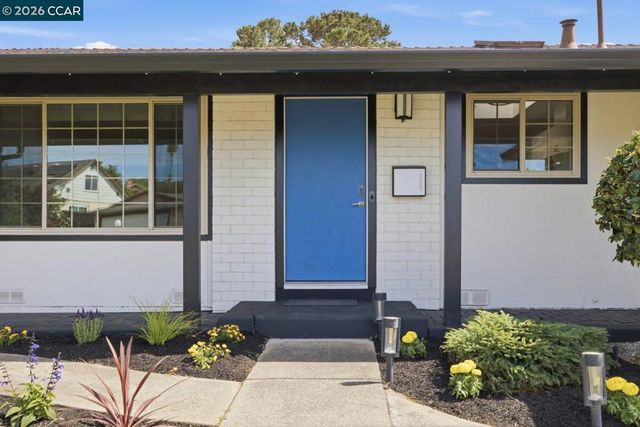 824 Coral Dr, Rodeo, CA 94572