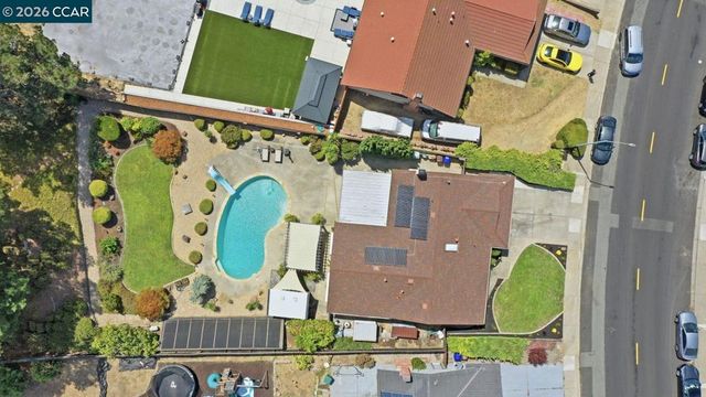 824 Coral Dr, Rodeo, CA 94572