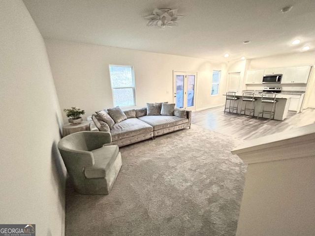 129 Carnaby Street, Winder, GA 30680