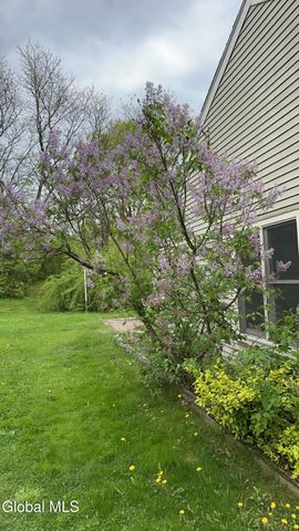 7 Cromwell Drive, Halfmoon, NY 12065