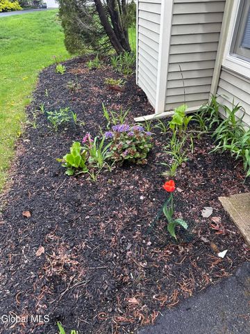 7 Cromwell Drive, Halfmoon, NY 12065