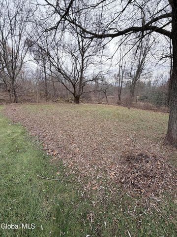 7 Cromwell Drive, Halfmoon, NY 12065