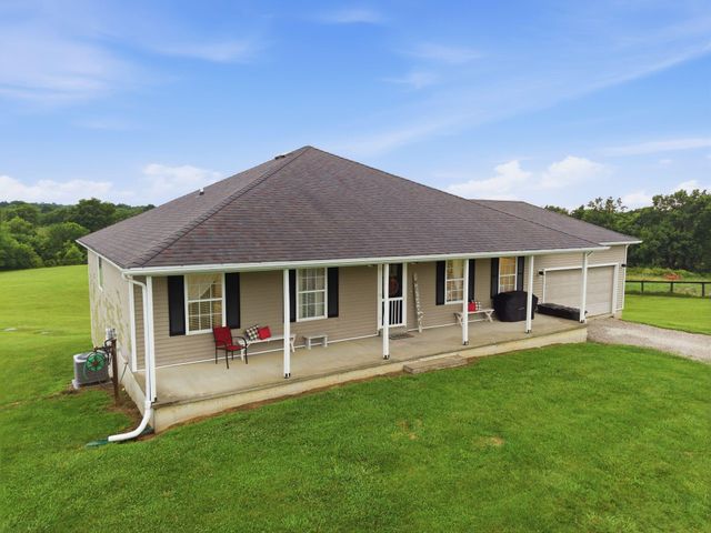 1479 Puckett Road, Lawrenceburg, KY 40342