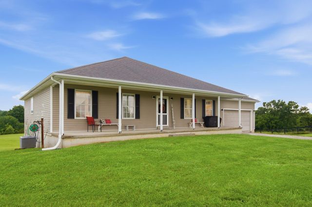 1479 Puckett Road, Lawrenceburg, KY 40342