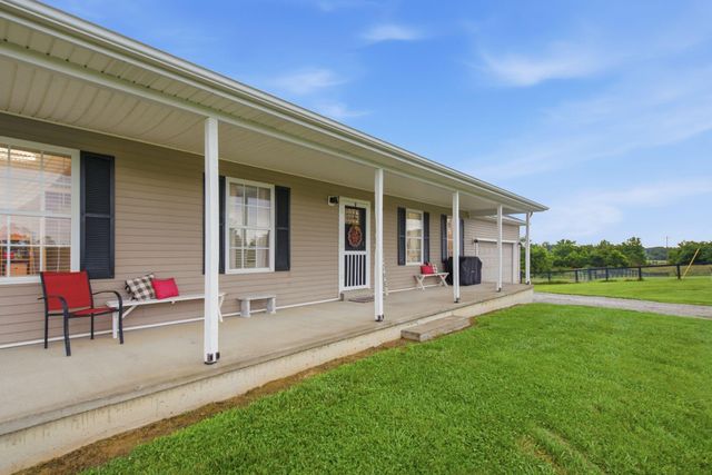 1479 Puckett Road, Lawrenceburg, KY 40342