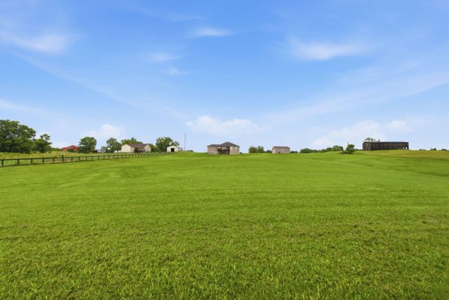 1479 Puckett Road, Lawrenceburg, KY 40342