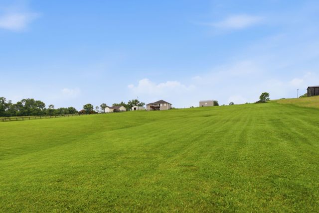 1479 Puckett Road, Lawrenceburg, KY 40342