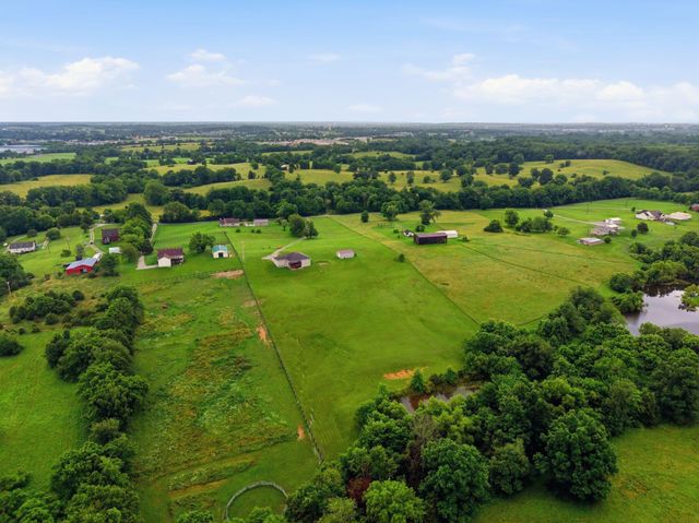 1479 Puckett Road, Lawrenceburg, KY 40342
