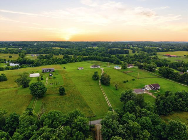 1479 Puckett Road, Lawrenceburg, KY 40342