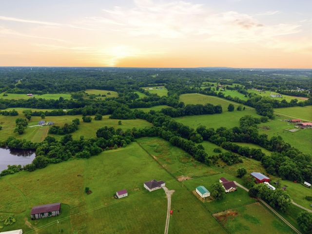 1479 Puckett Road, Lawrenceburg, KY 40342