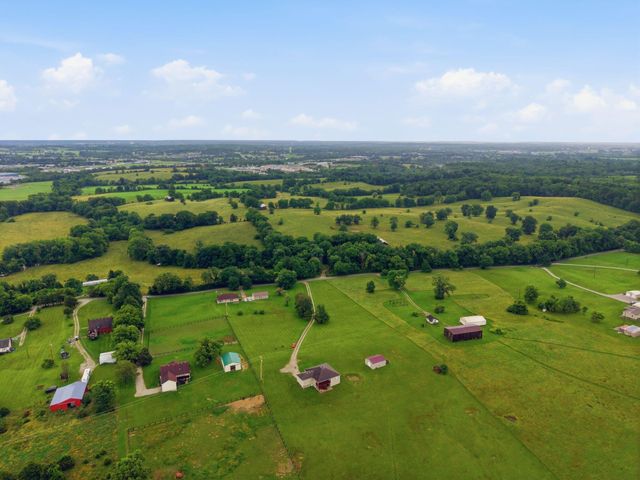 1479 Puckett Road, Lawrenceburg, KY 40342