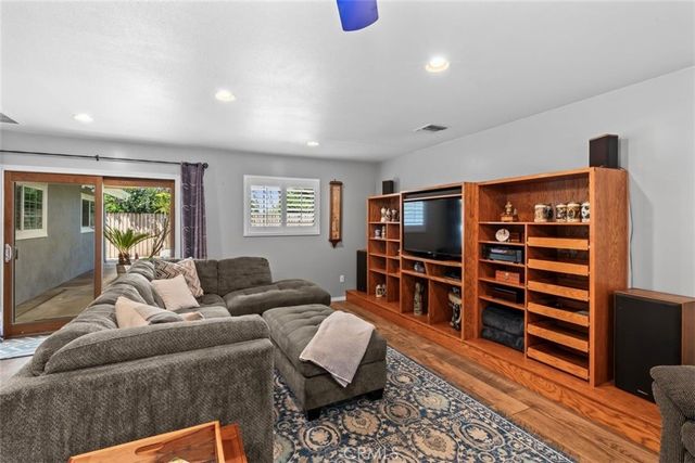 123 W Ronwood Street, Glendora, CA 91740