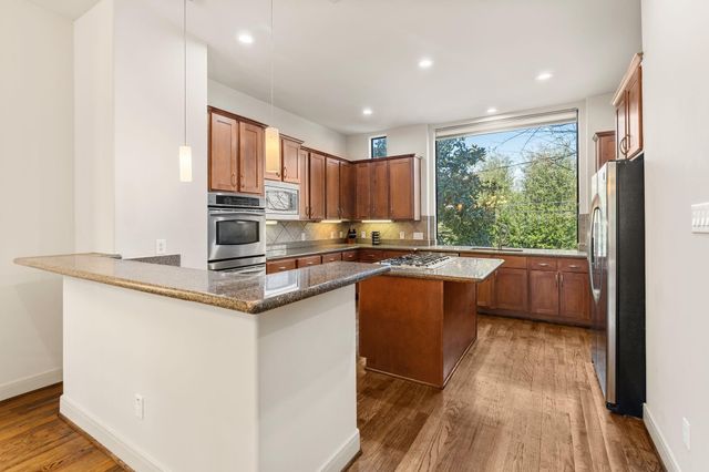 5203 Lillian Street, Houston, TX 77007