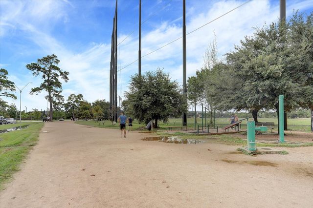 5203 Lillian Street, Houston, TX 77007