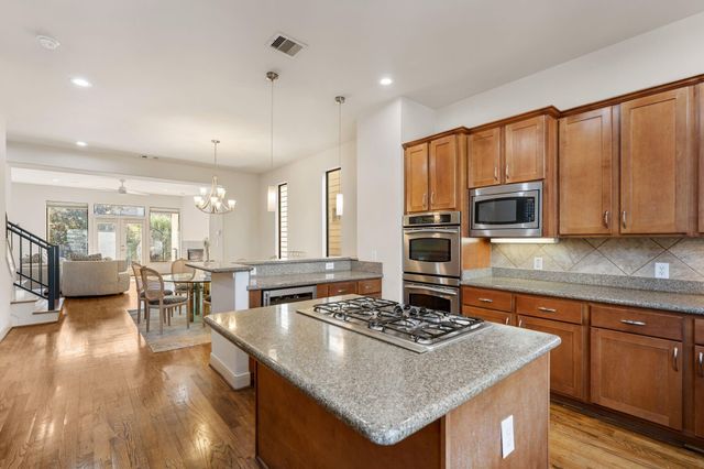 5203 Lillian Street, Houston, TX 77007