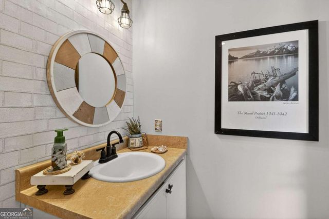 1215 Tidal Drive SE, Townsend, GA 31331