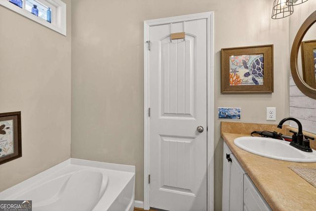 1215 Tidal Drive SE, Townsend, GA 31331