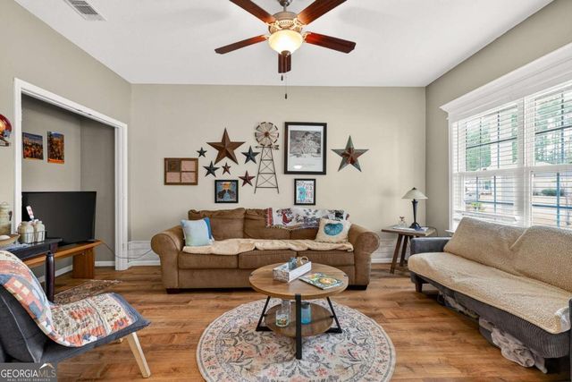 1215 Tidal Drive SE, Townsend, GA 31331